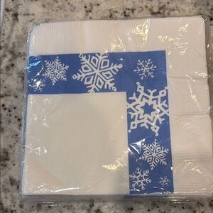 🔥3 for $10 🔥 white and blue Winter Holiday/Christmas  snowflake cocktail napkins